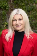 Kelly Lux, Alameda, Insurance Agent